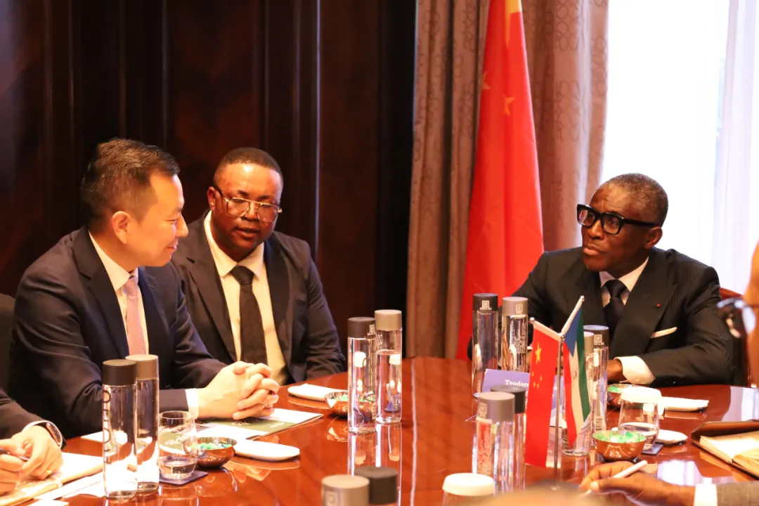 赤道几内亚共和国访华代表与bifa必发股份深入探讨产业协同发展